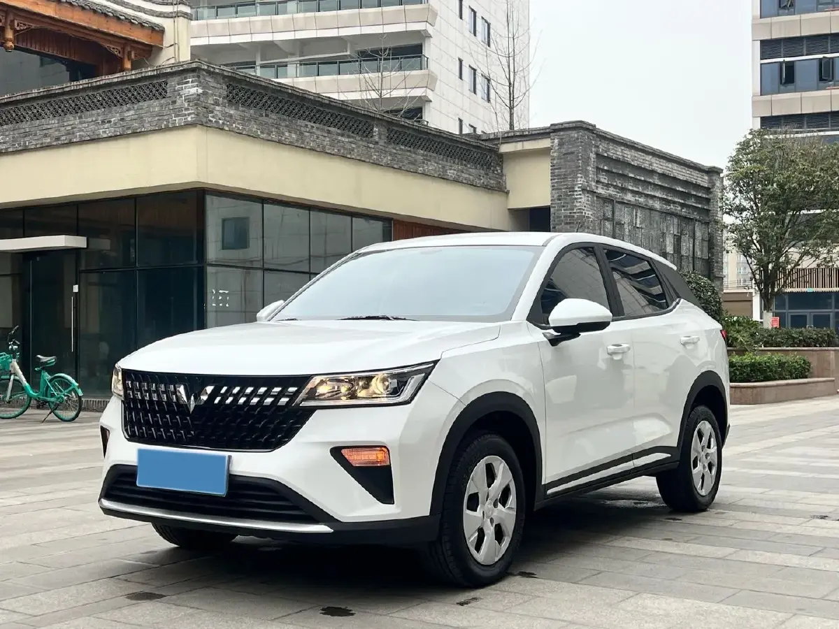 2022 WuLing XingChi 1.5L 99HP L4 6MT