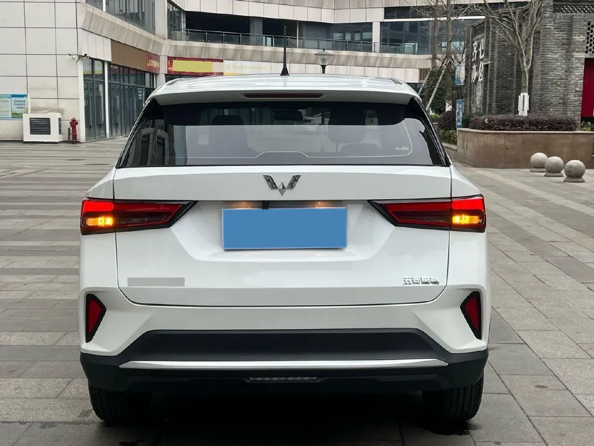2022 WuLing XingChi 1.5L 99HP L4 6MT,autocango,china used car exporter,china ev exporter,chinese used car exporter,chinese used ev exporter