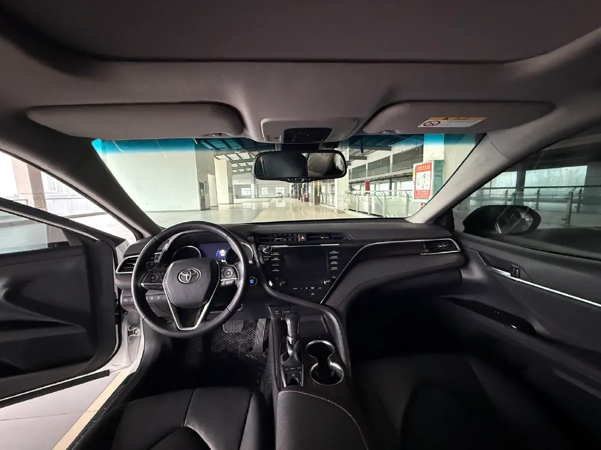 2018 Toyota Camry 2.5L 209HP L4 8AT,autocango,china used car exporter,china ev exporter,chinese used car exporter,chinese used ev exporter