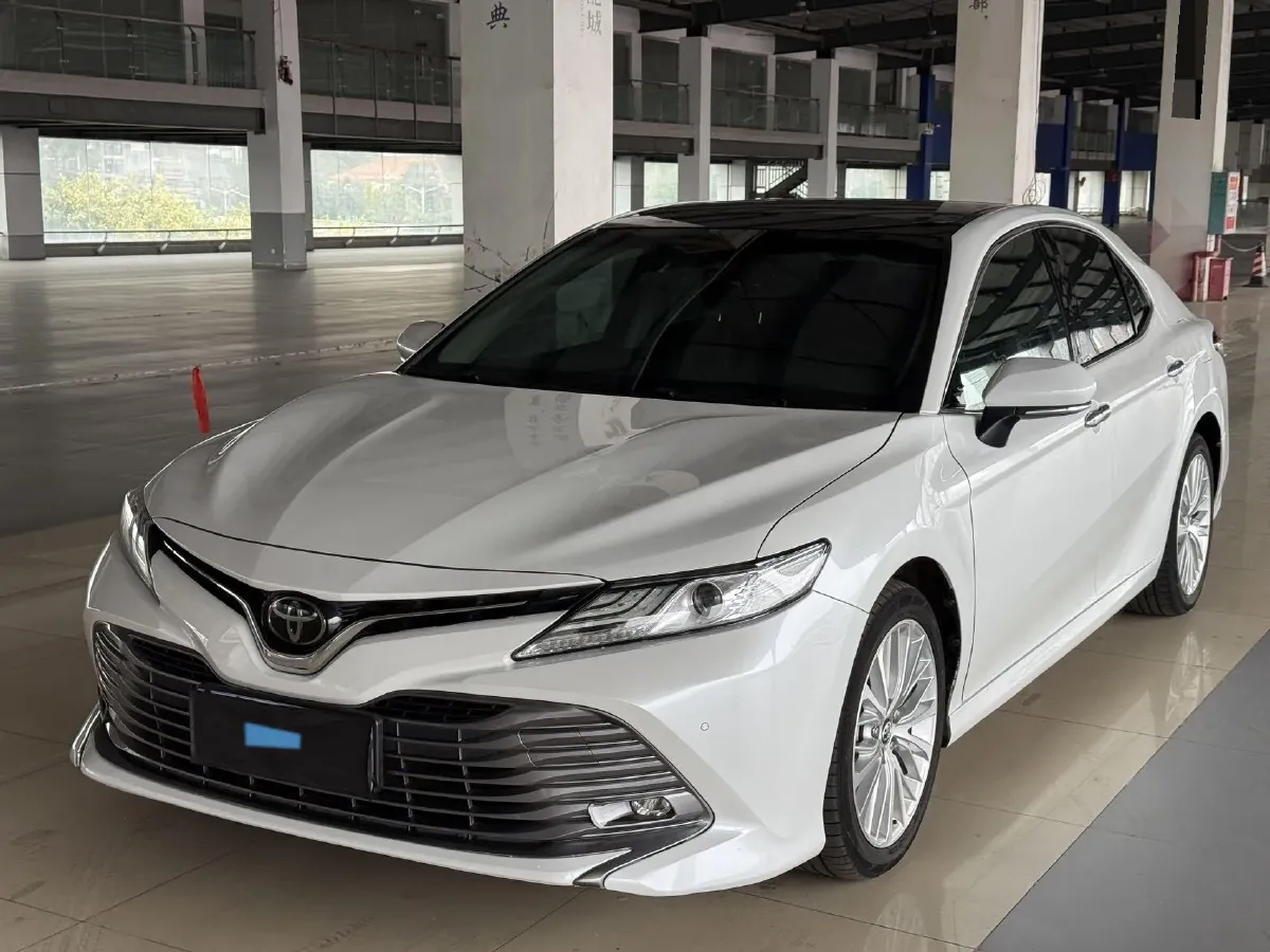 2018 Toyota Camry 2.5L 209HP L4 8AT,autocango,china used car exporter,china ev exporter,chinese used car exporter,chinese used ev exporter