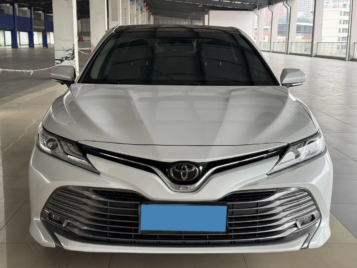 2018 Toyota Camry 2.5L 209HP L4 8AT,autocango,china used car exporter,china ev exporter,chinese used car exporter,chinese used ev exporter