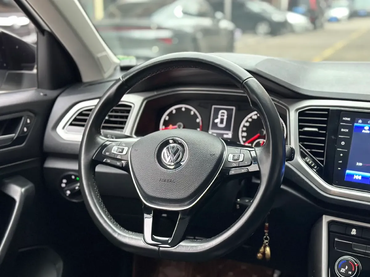 2018 Mitsubishi Eclipse Cross 1.5T 170HP L4 CVT,autocango,china used car exporter,china ev exporter,chinese used car exporter,chinese used ev exporter