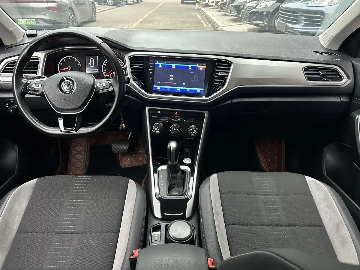 2018 Mitsubishi Eclipse Cross 1.5T 170HP L4 CVT,autocango,china used car exporter,china ev exporter,chinese used car exporter,chinese used ev exporter