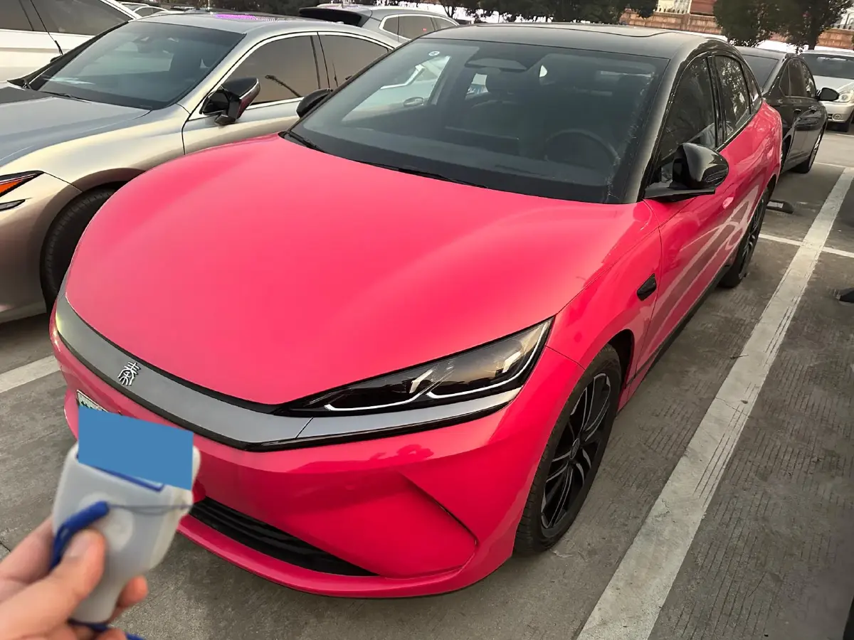 2025 BYD QinL BEV