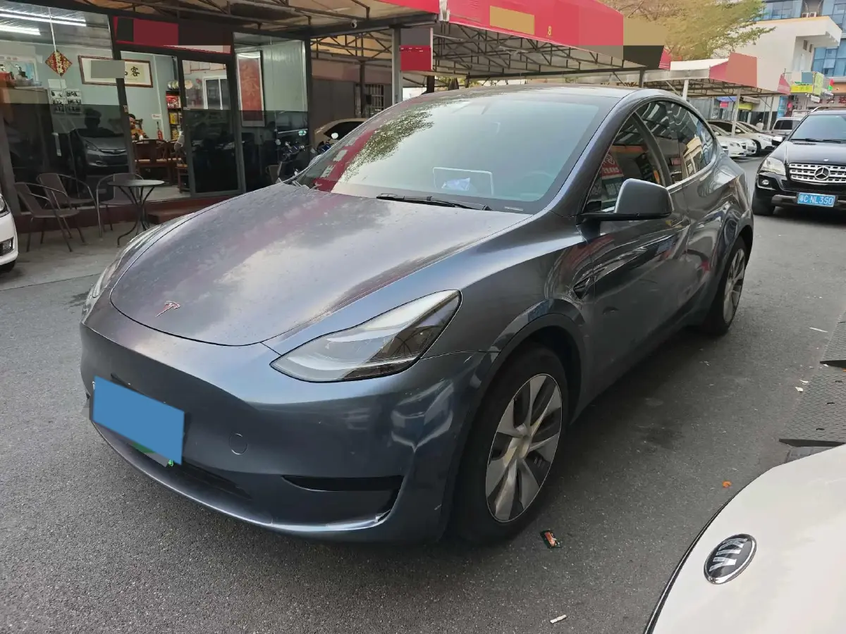 2022 Tesla Model Y BEV 60KWH