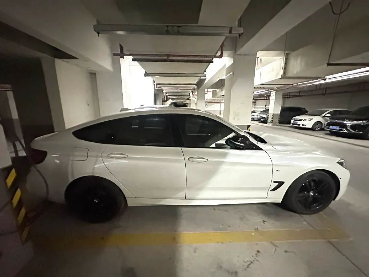 2020 BMW 3 Series GT 2.0T 184HP L4 8AT,autocango,china used car exporter,china ev exporter,chinese used car exporter,chinese used ev exporter