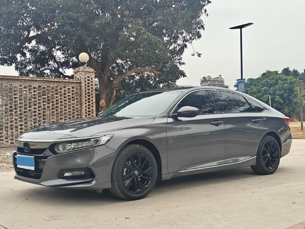2021 Honda Accord 1.5T 194HP L4 CVT