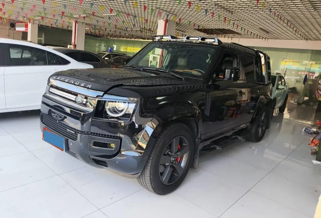 2023 Land Rover Defender 3.0T 400HP L6 8AT