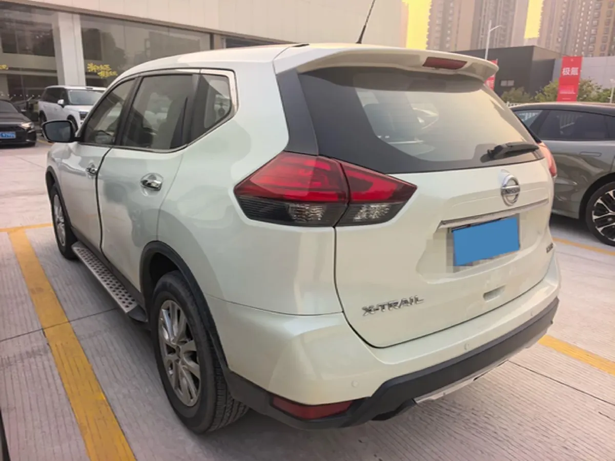 2021 Nissan X-Trail 2.0L 151HP L4 CVT,autocango,china used car exporter,china ev exporter,chinese used car exporter,chinese used ev exporter