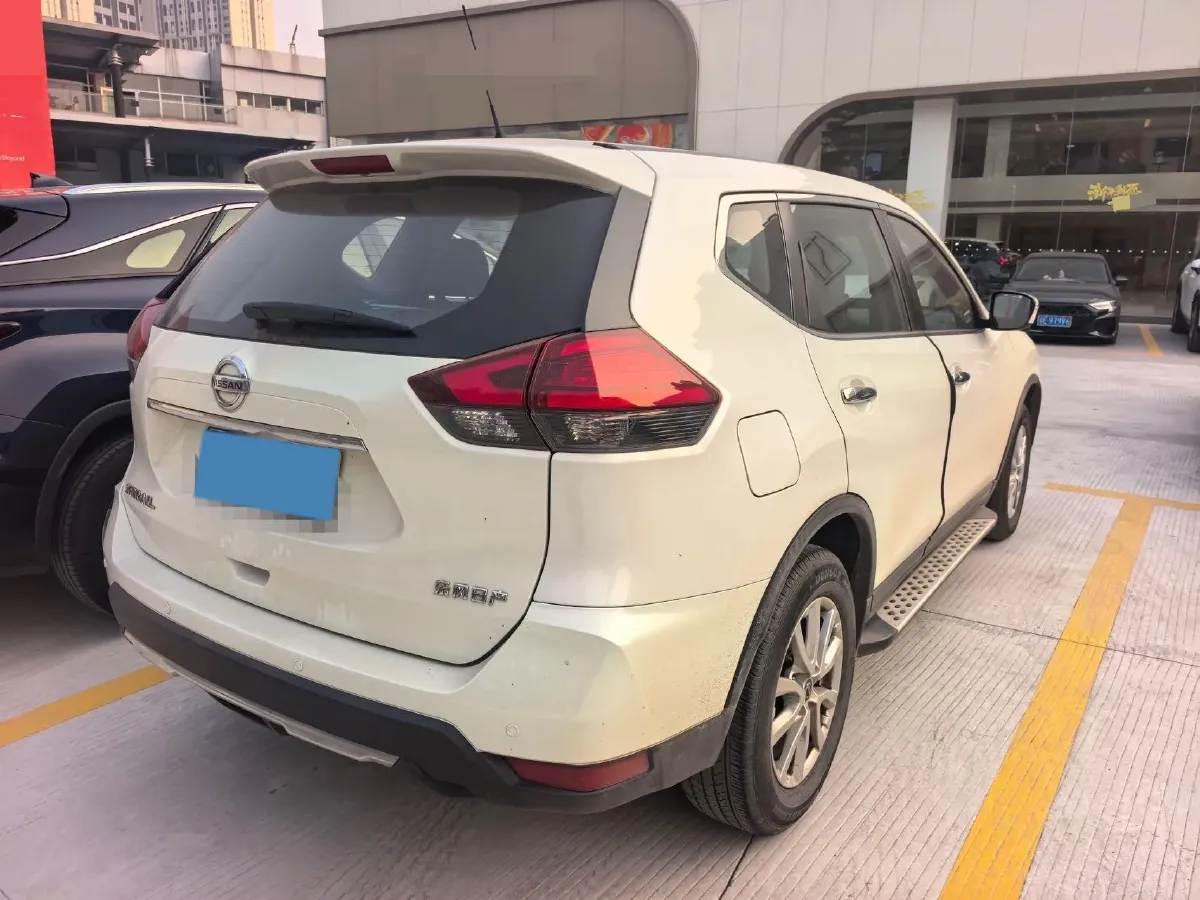 2021 Nissan X-Trail 2.0L 151HP L4 CVT,autocango,china used car exporter,china ev exporter,chinese used car exporter,chinese used ev exporter