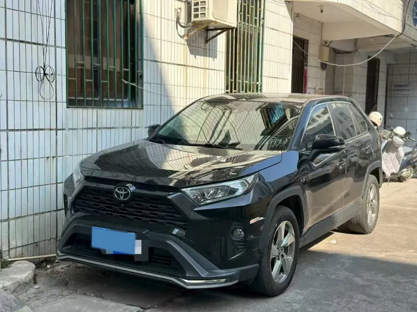 2022 Toyota RAV4 2.0L 171HP L4 CVT,autocango,china used car exporter,china ev exporter,chinese used car exporter,chinese used ev exporter