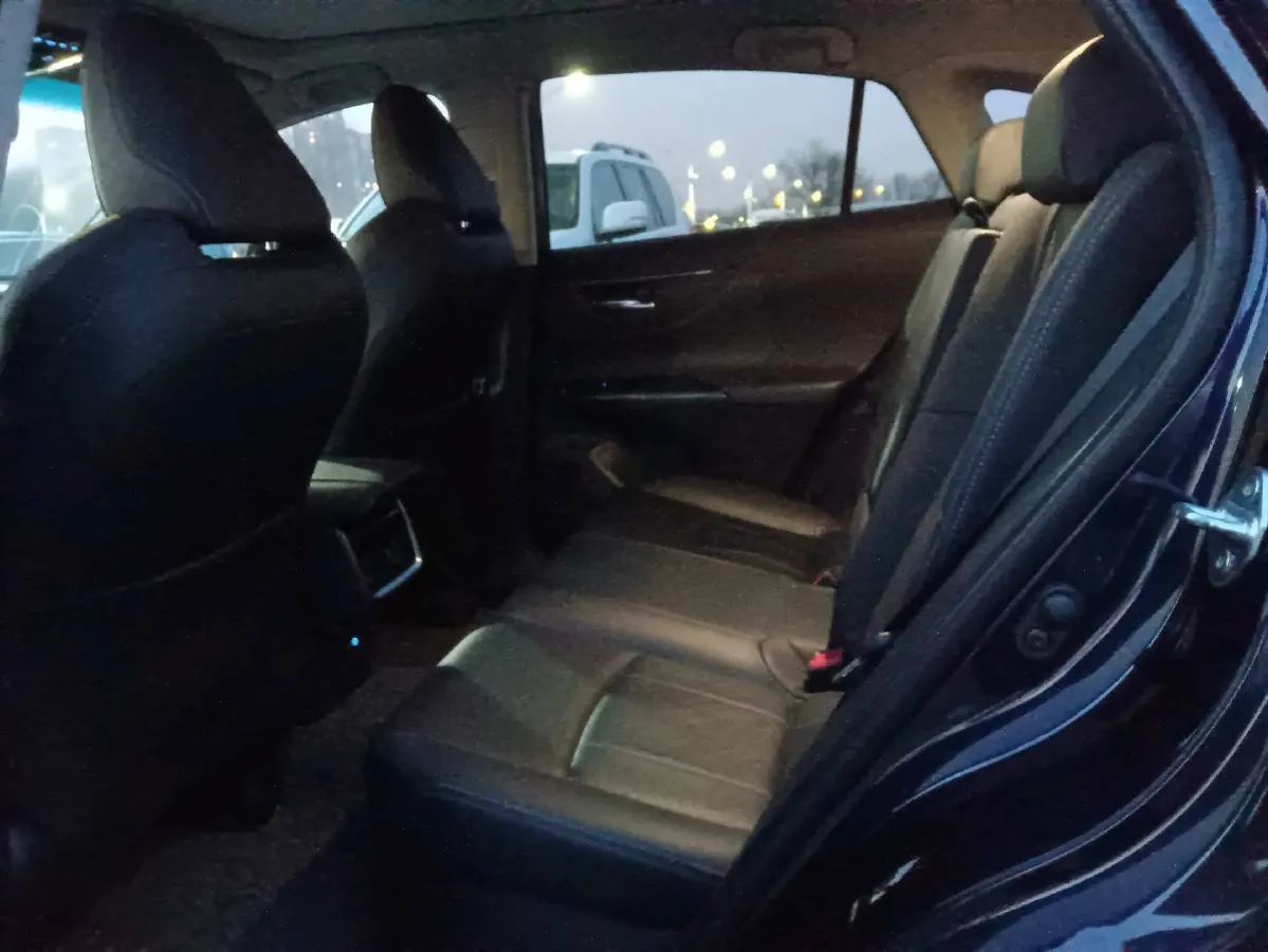 2022 Toyota Harrier 2.5L 178HP L4 E-CVT Hybrid,autocango,china used car exporter,china ev exporter,chinese used car exporter,chinese used ev exporter