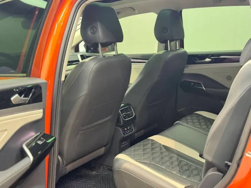 2022 ARCFOX αT BEV 94.5KWH,autocango,china used car exporter,china ev exporter,chinese used car exporter,chinese used ev exporter