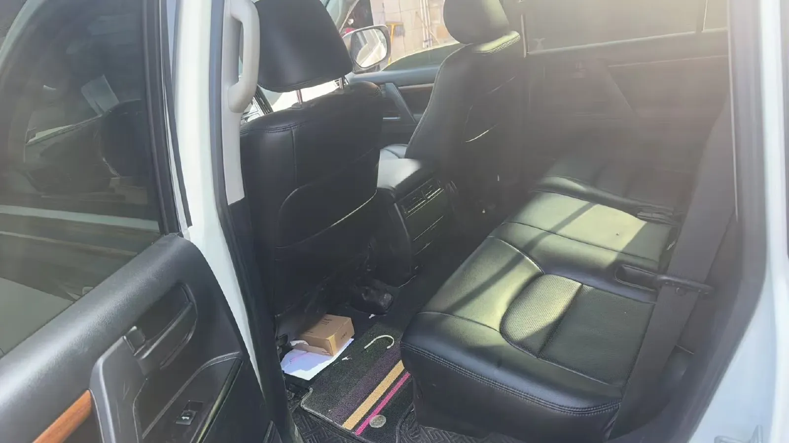 2015 Toyota Land Cruiser 4.0L 275HP V6 5AT,autocango,china used car exporter,china ev exporter,chinese used car exporter,chinese used ev exporter