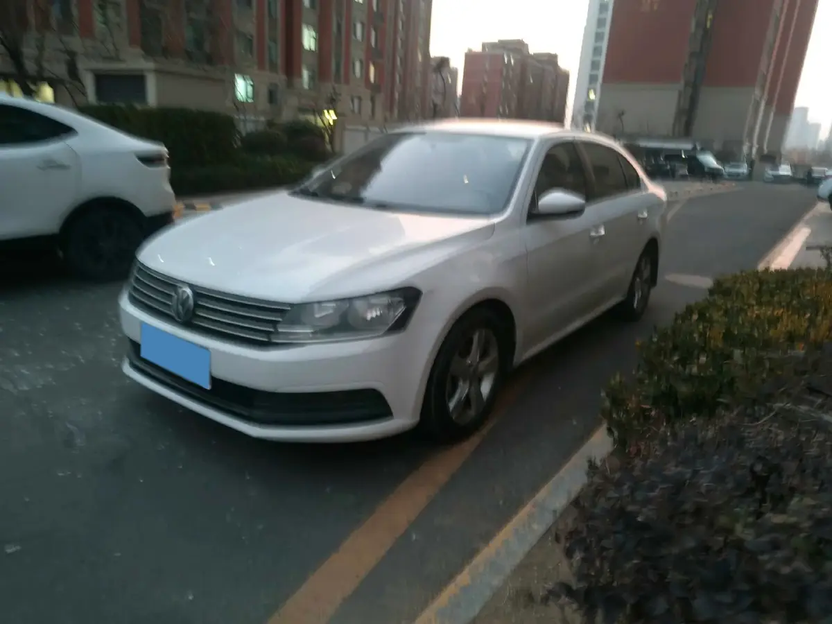 2017 Volkswagen Lavida 1.6L 110HP L4 6AT