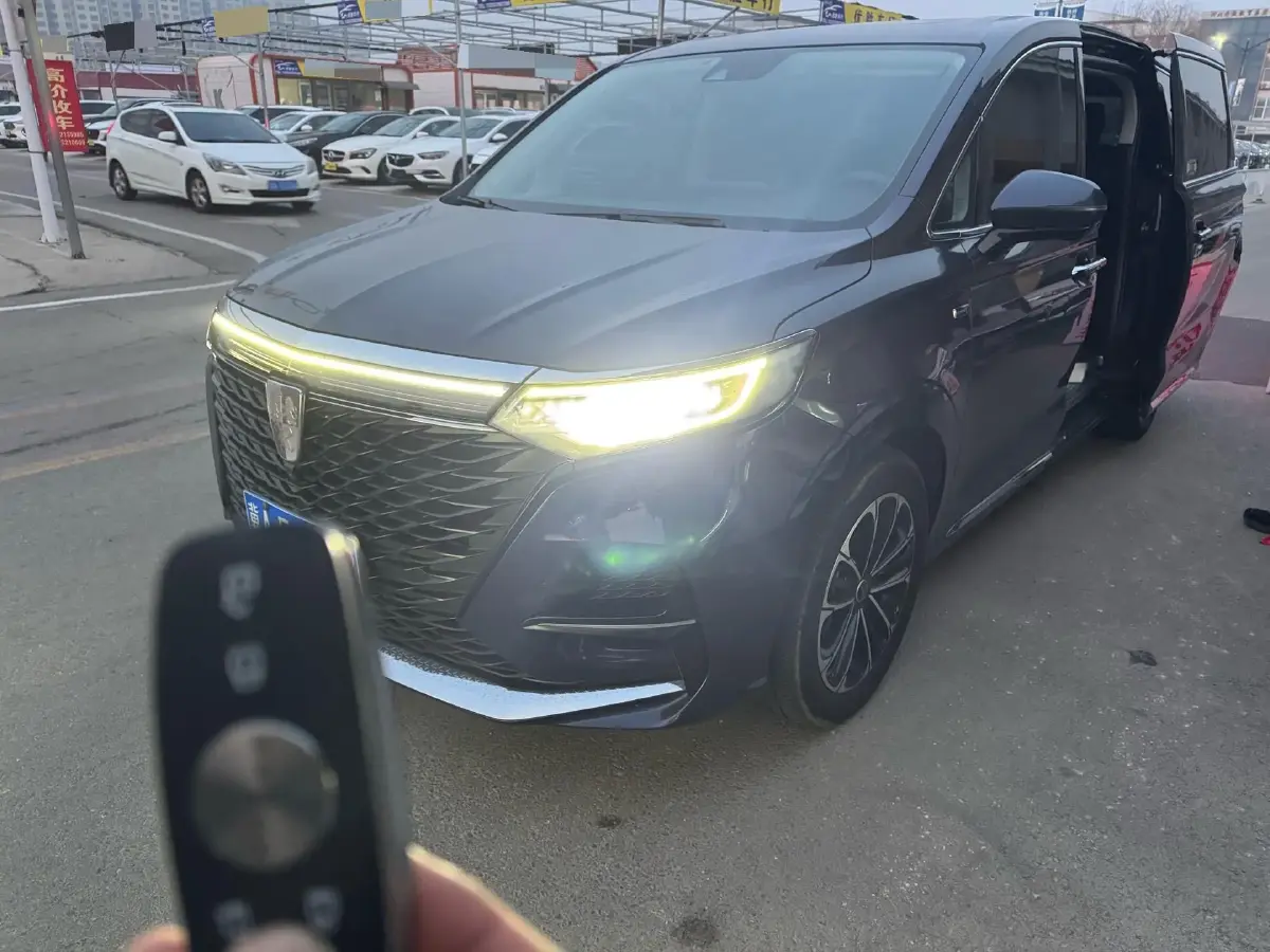 2021 Roewe iMAX8 2.0T 234HP L4 8AT