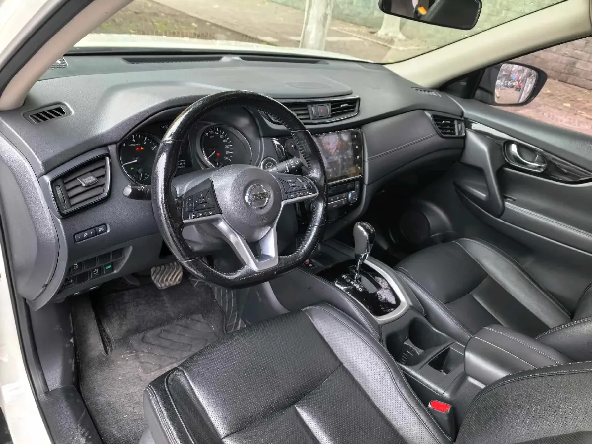 2020 Nissan X-Trail 2.0L 154HP L4 CVT,autocango,china used car exporter,china ev exporter,chinese used car exporter,chinese used ev exporter