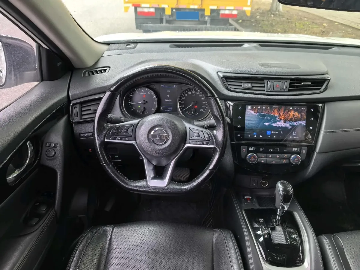 2020 Nissan X-Trail 2.0L 154HP L4 CVT,autocango,china used car exporter,china ev exporter,chinese used car exporter,chinese used ev exporter