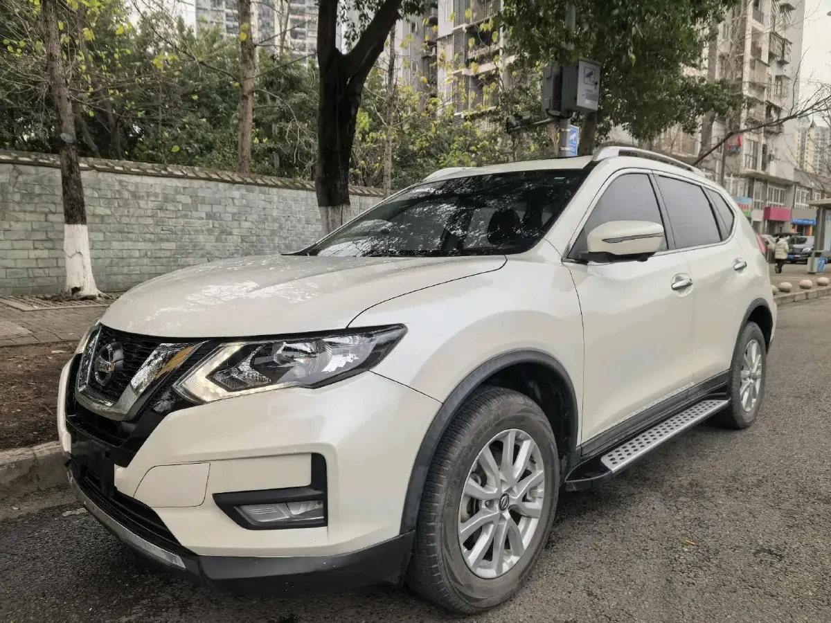 2020 Nissan X-Trail 2.0L 154HP L4 CVT