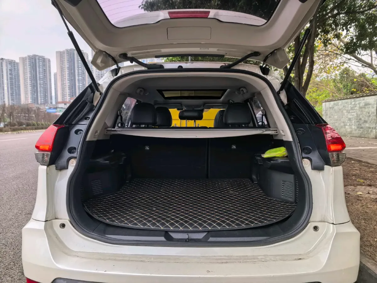 2020 Nissan X-Trail 2.0L 154HP L4 CVT,autocango,china used car exporter,china ev exporter,chinese used car exporter,chinese used ev exporter