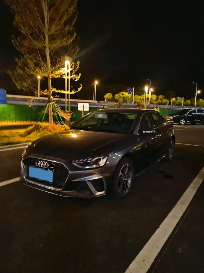 2020 Audi A4L 2.0T 190HP L4 7DCT