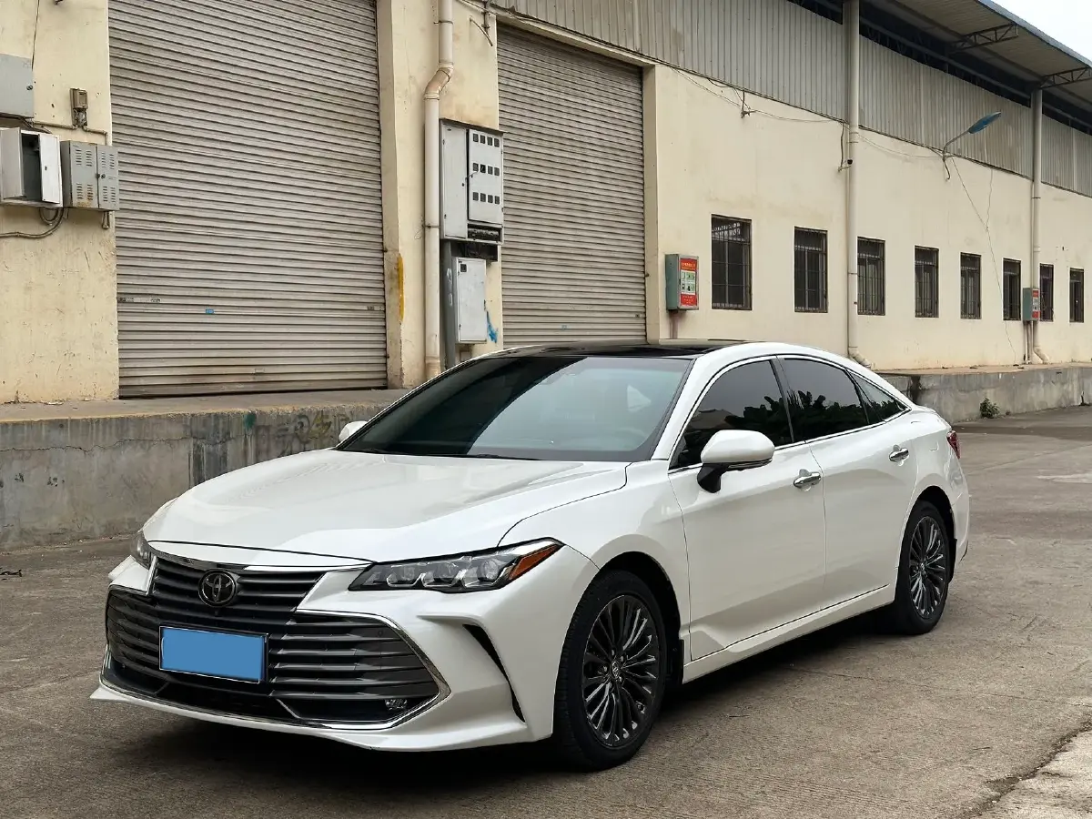 2019 Toyota Avalon 2.5L 209HP L4 8AT