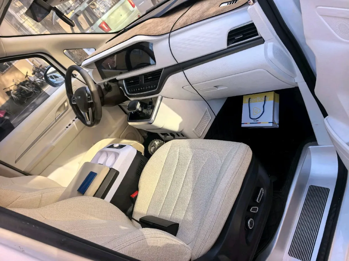 2025 BAW vala pro BEV 81KWH,autocango,china used car exporter,china ev exporter,chinese used car exporter,chinese used ev exporter