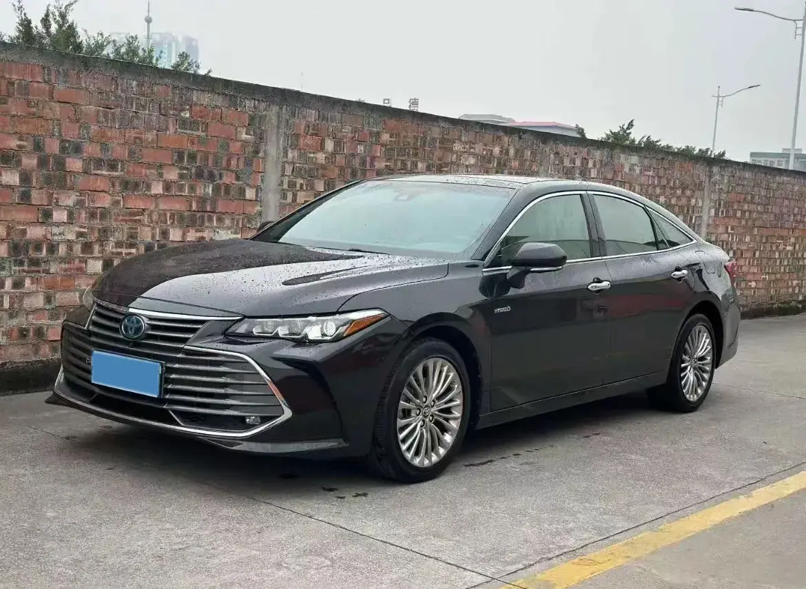 2021 Toyota Avalon 2.5L 209HP L4 8AT