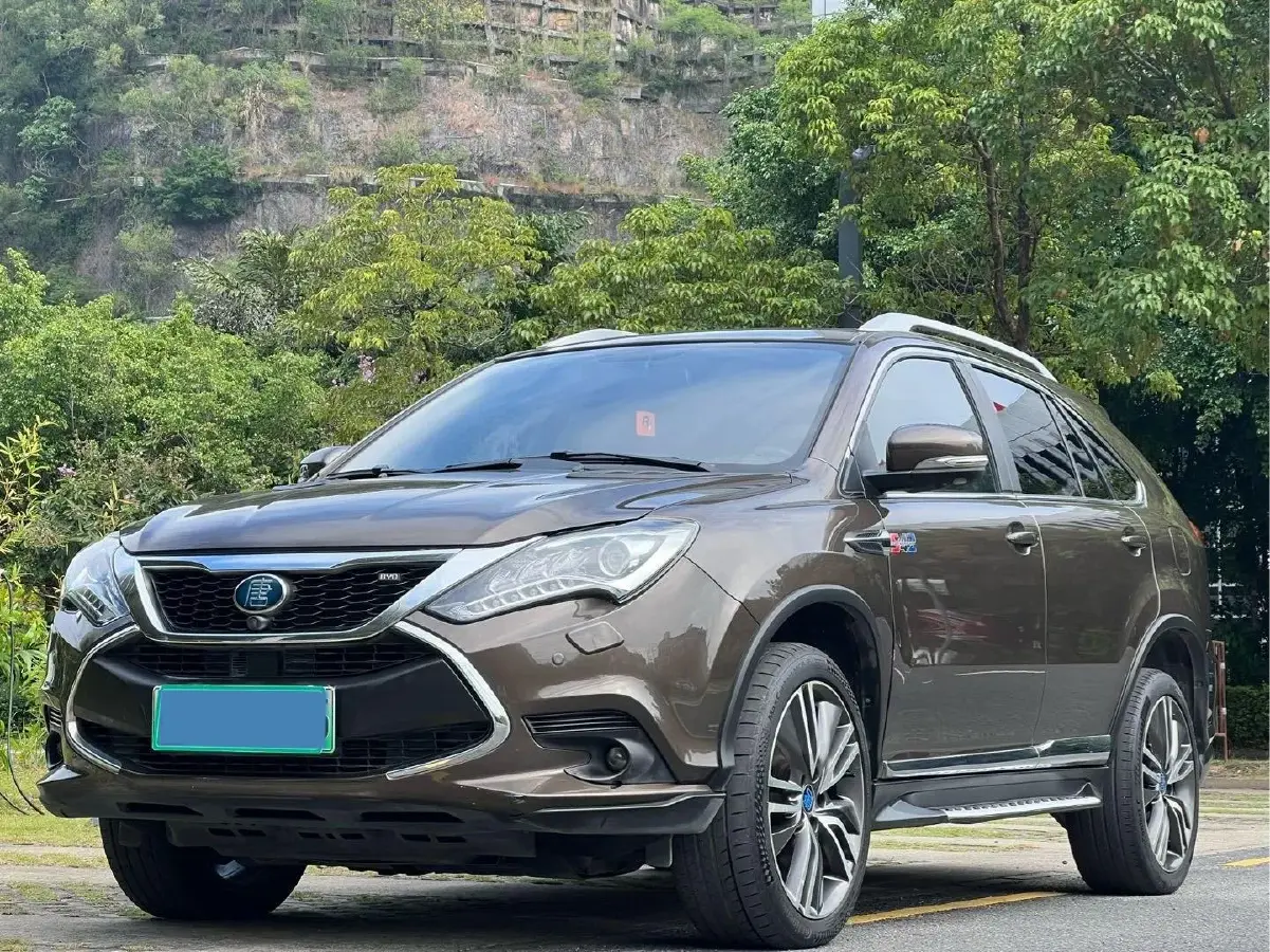 2017 BYD Tang 2.0T 205HP L4 6DCT PHEV