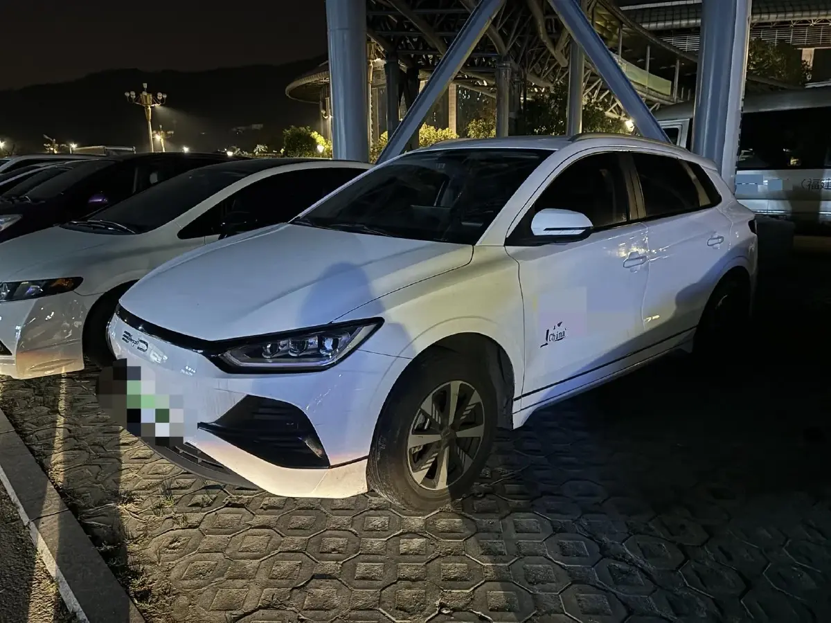 2023 BYD e2 BEV 43.2KWH