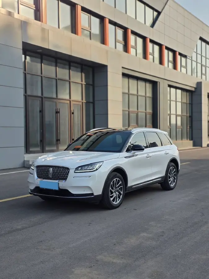 2022 Lincoln Corsair 2.0T 245HP L4 8AT