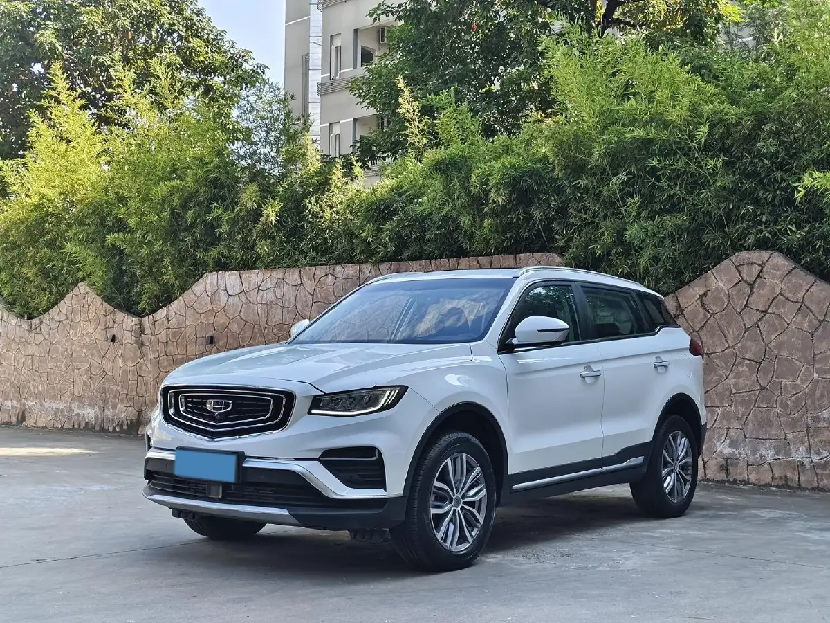 2020 LYNK&CO 02 2.0T 190HP L4 6AT