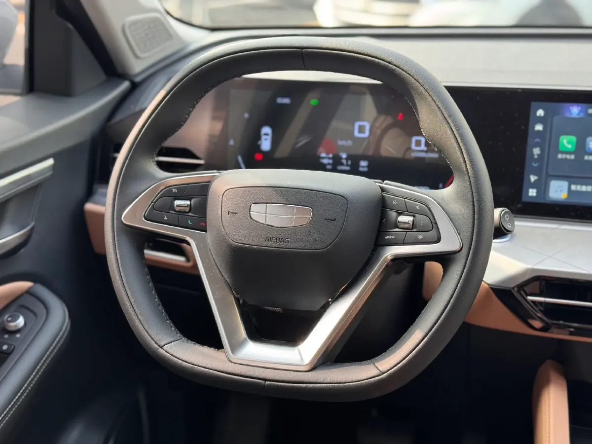 2024 Geely OkavangoPRO 1.5T 181HP L4 7DCT,autocango,china used car exporter,china ev exporter,chinese used car exporter,chinese used ev exporter