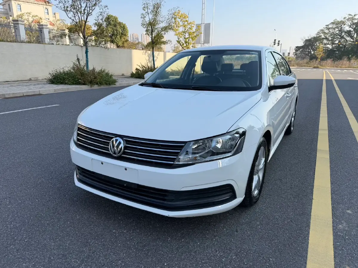 2017 Volkswagen Lavida 1.6L 110HP L4 6AT