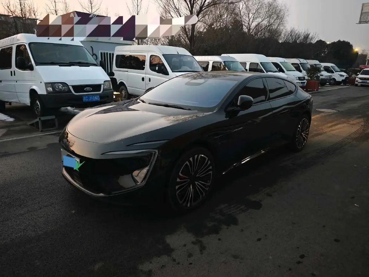 2025 Avatr 12 1.5T 156HP L4 REEV 39.05KWH