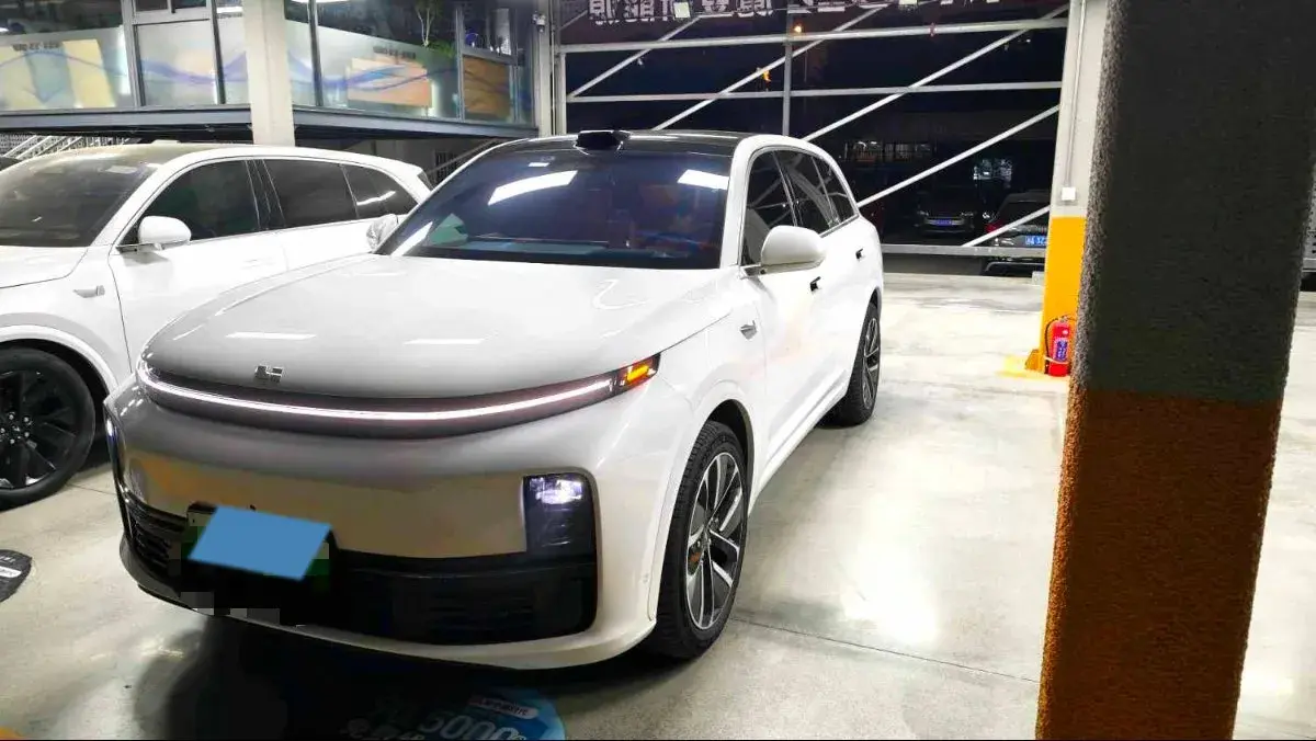 2024 Li L8 Range Extended 154HP REEV 52.3KWH