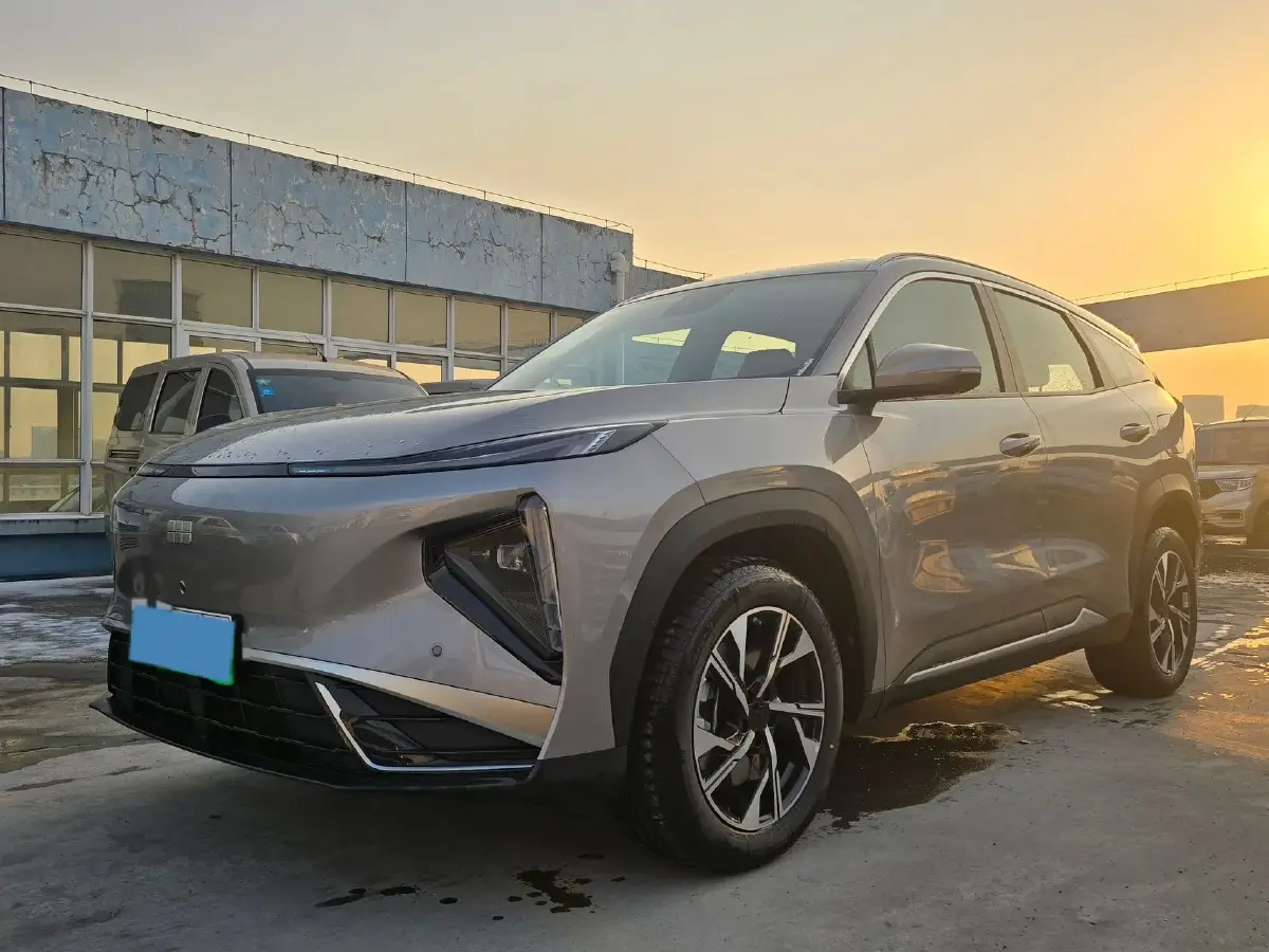 2025 Geely Galaxy L7 1.5L 112HP L4 1DHT PHEV 18.4KWH