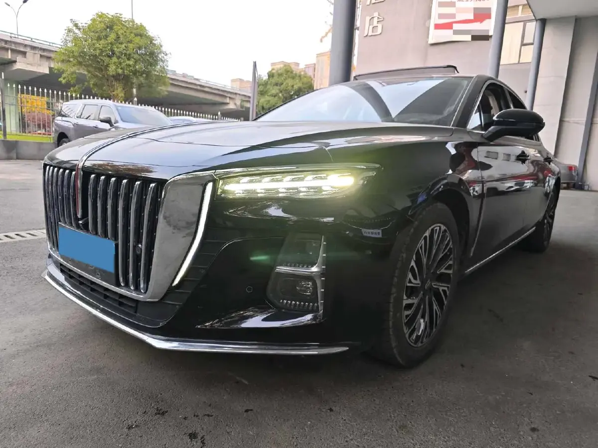 2025 HongQi H5 1.5T 169HP L4 1DHT Hybrid