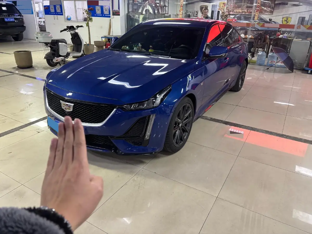 2020 Cadillac CT5 2.0T 241HP L4 10AT