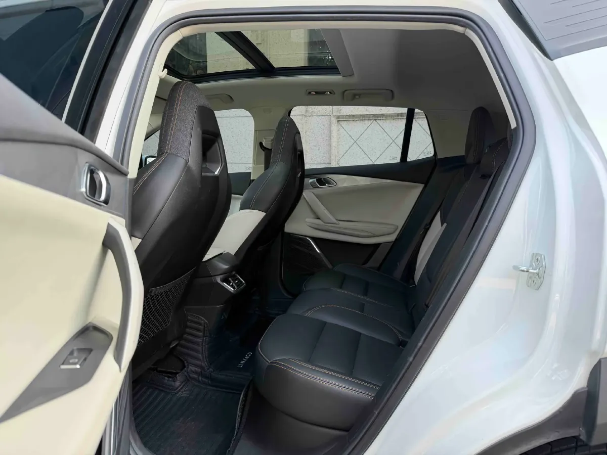 2020 LYNK&CO 06 EM-P 1.5T 177HP L3 7DCT PHEV 11.3KWH,autocango,china used car exporter,china ev exporter,chinese used car exporter,chinese used ev exporter