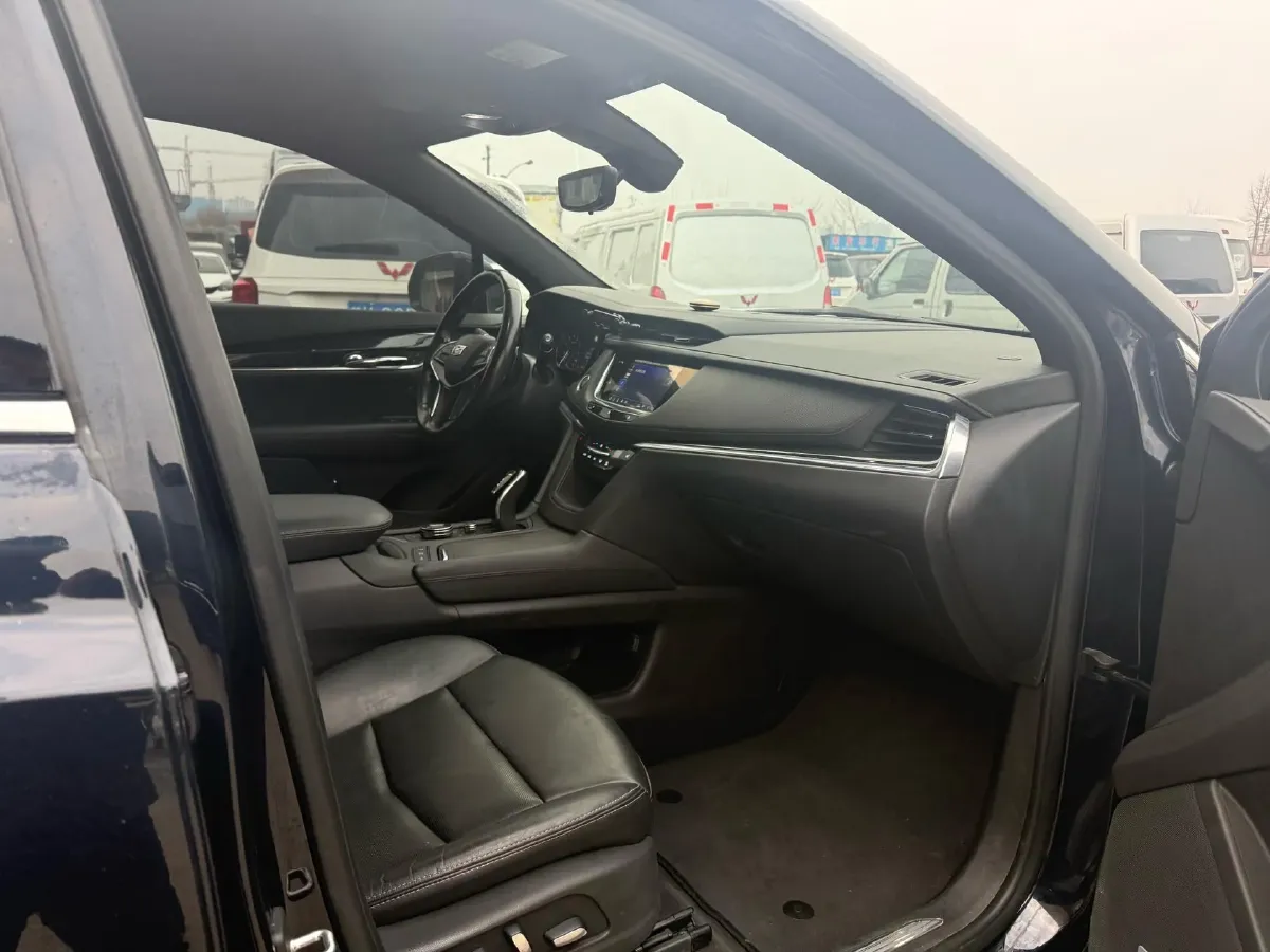 2020 Cadillac XT5 2.0T 237HP L4 9AT,autocango,china used car exporter,china ev exporter,chinese used car exporter,chinese used ev exporter