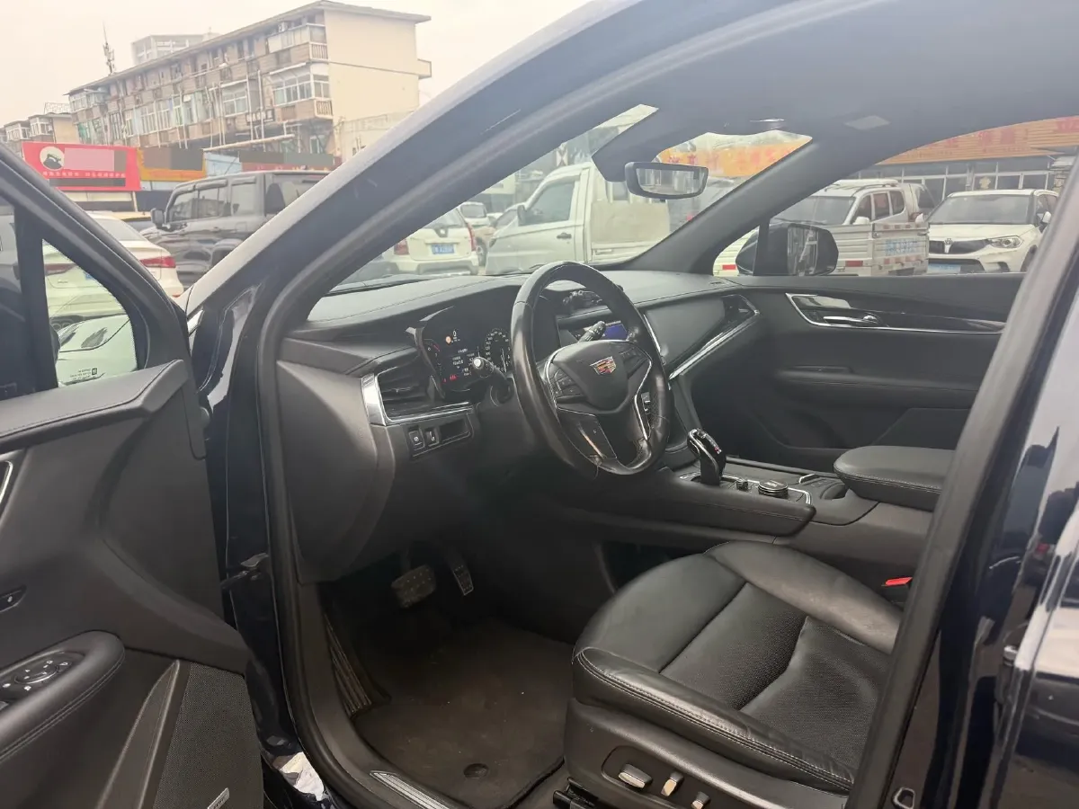 2020 Cadillac XT5 2.0T 237HP L4 9AT,autocango,china used car exporter,china ev exporter,chinese used car exporter,chinese used ev exporter