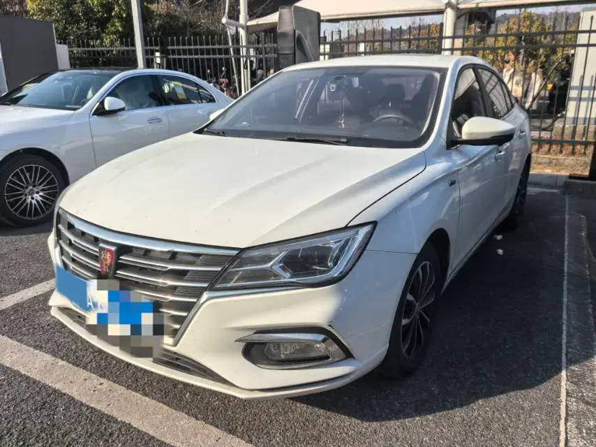 2019 Roewe i5 1.5L 120HP L4 CVT