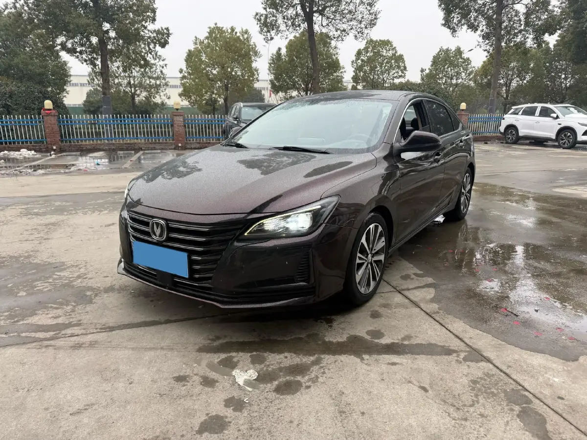 2021 ChangAn Raeton CC 1.5T 180HP L4 7DCT