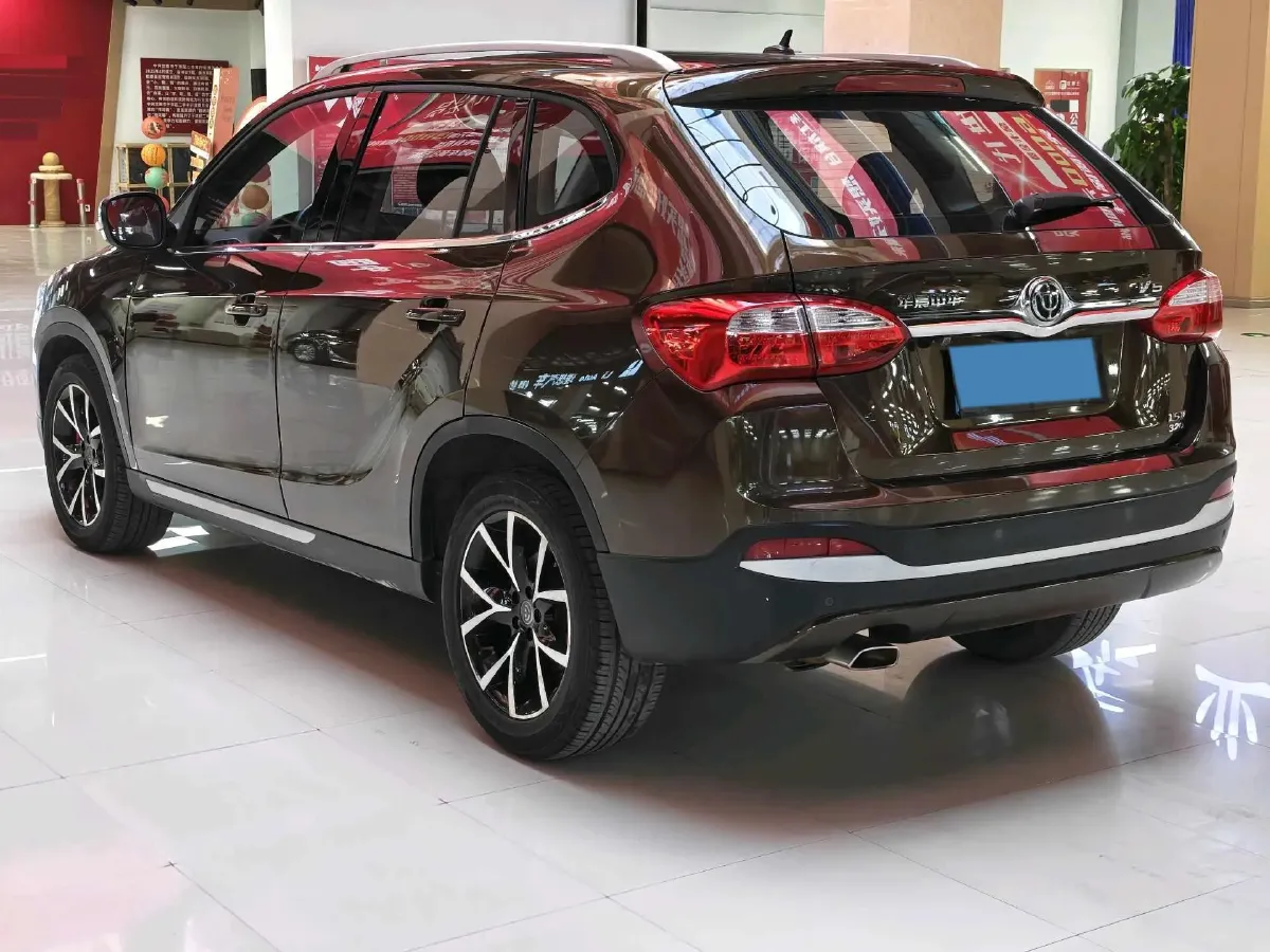 2016 Brilliance Auto V5 1.5T 150HP L4 5MT,autocango,china used car exporter,china ev exporter,chinese used car exporter,chinese used ev exporter