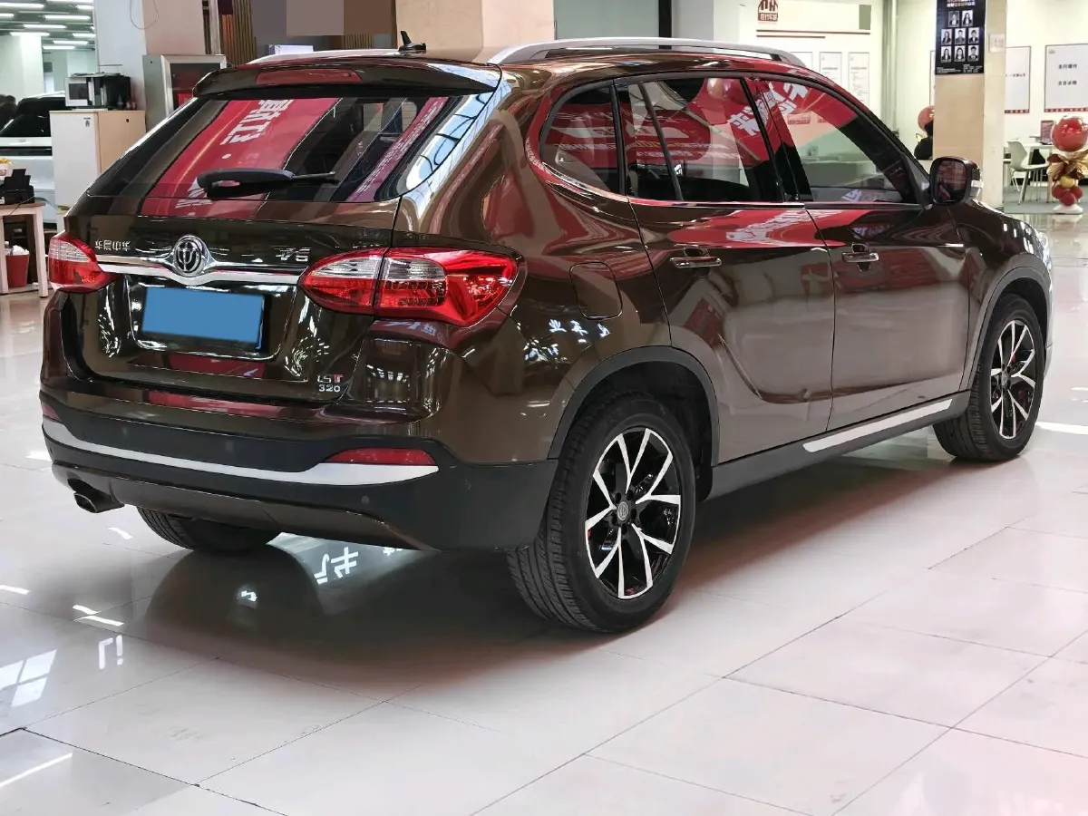 2016 Brilliance Auto V5 1.5T 150HP L4 5MT,autocango,china used car exporter,china ev exporter,chinese used car exporter,chinese used ev exporter