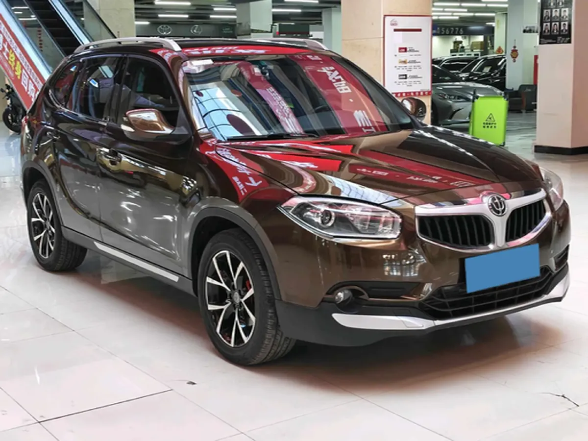 2016 Brilliance Auto V5 1.5T 150HP L4 5MT,autocango,china used car exporter,china ev exporter,chinese used car exporter,chinese used ev exporter