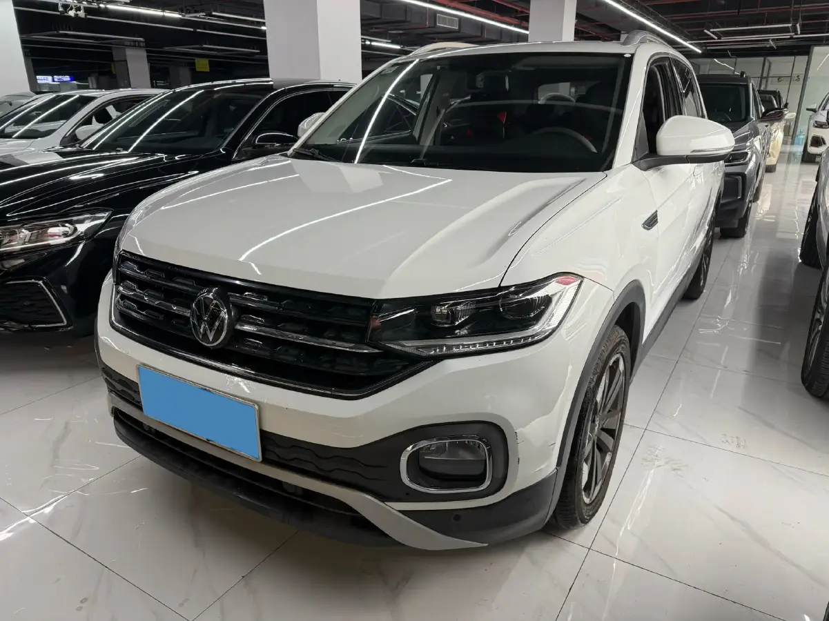 2021 Volkswagen Tacqua 1.5L 113HP L4 6AT