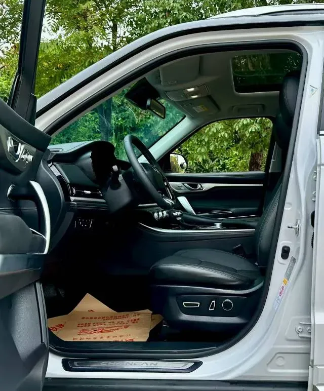 2019 ChangAn CS95 2.0T 233HP L4 6AT,autocango,china used car exporter,china ev exporter,chinese used car exporter,chinese used ev exporter