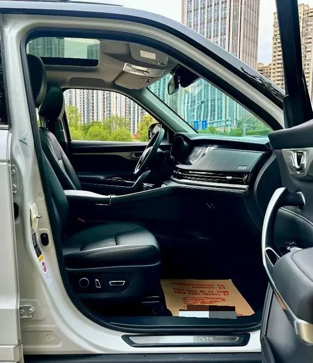 2019 ChangAn CS95 2.0T 233HP L4 6AT,autocango,china used car exporter,china ev exporter,chinese used car exporter,chinese used ev exporter